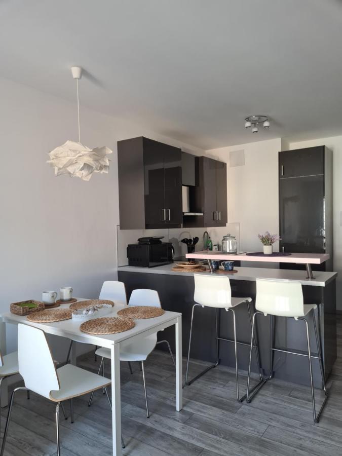 Boznicza Old Town Lux Apartment, Self Check-In 24H, Free Parking Poznań Buitenkant foto