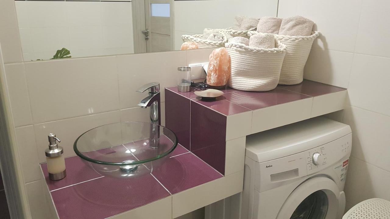 Boznicza Old Town Lux Apartment, Self Check-In 24H, Free Parking Poznań Buitenkant foto